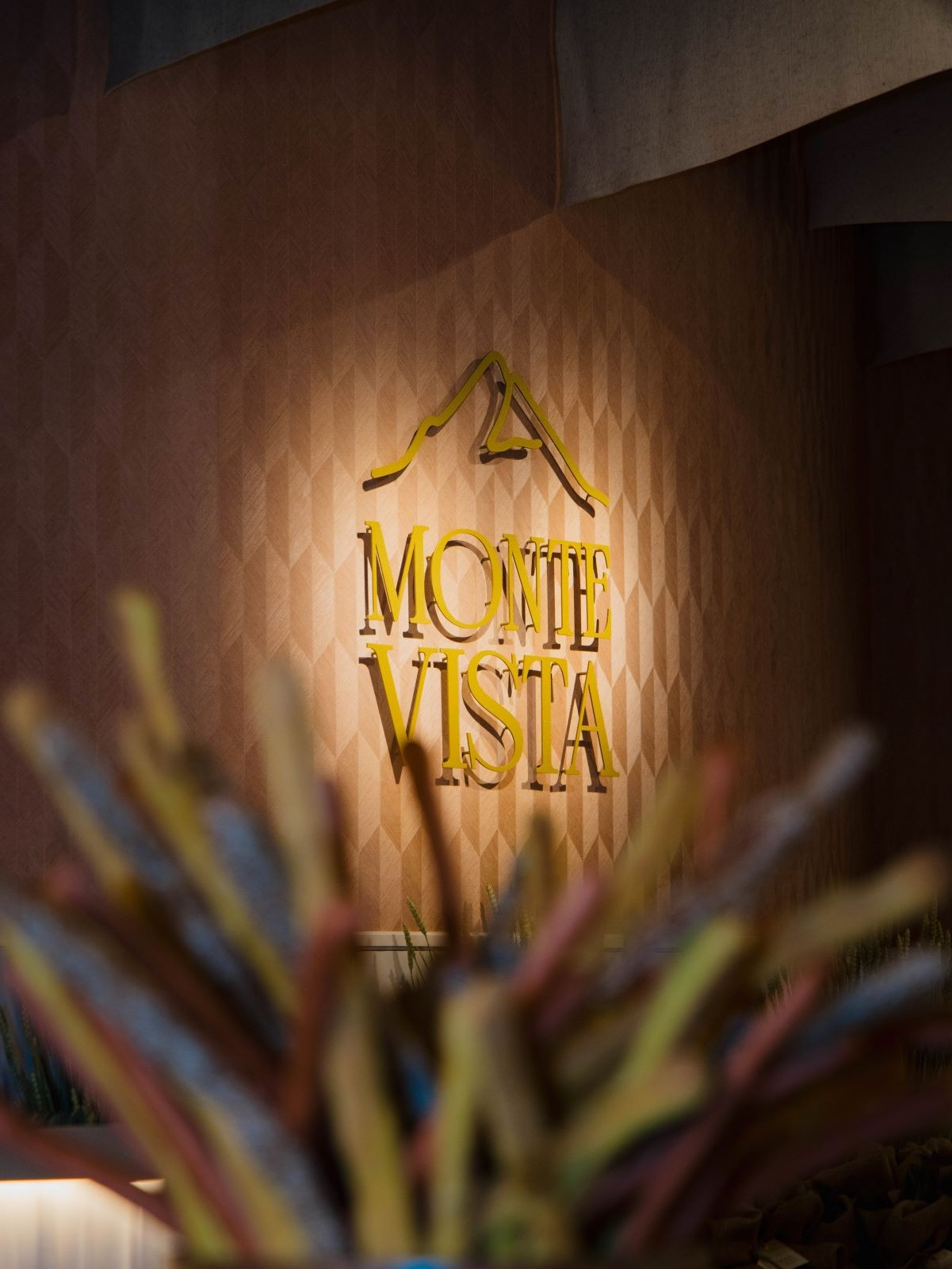 monte-vista-restaurant.jpg