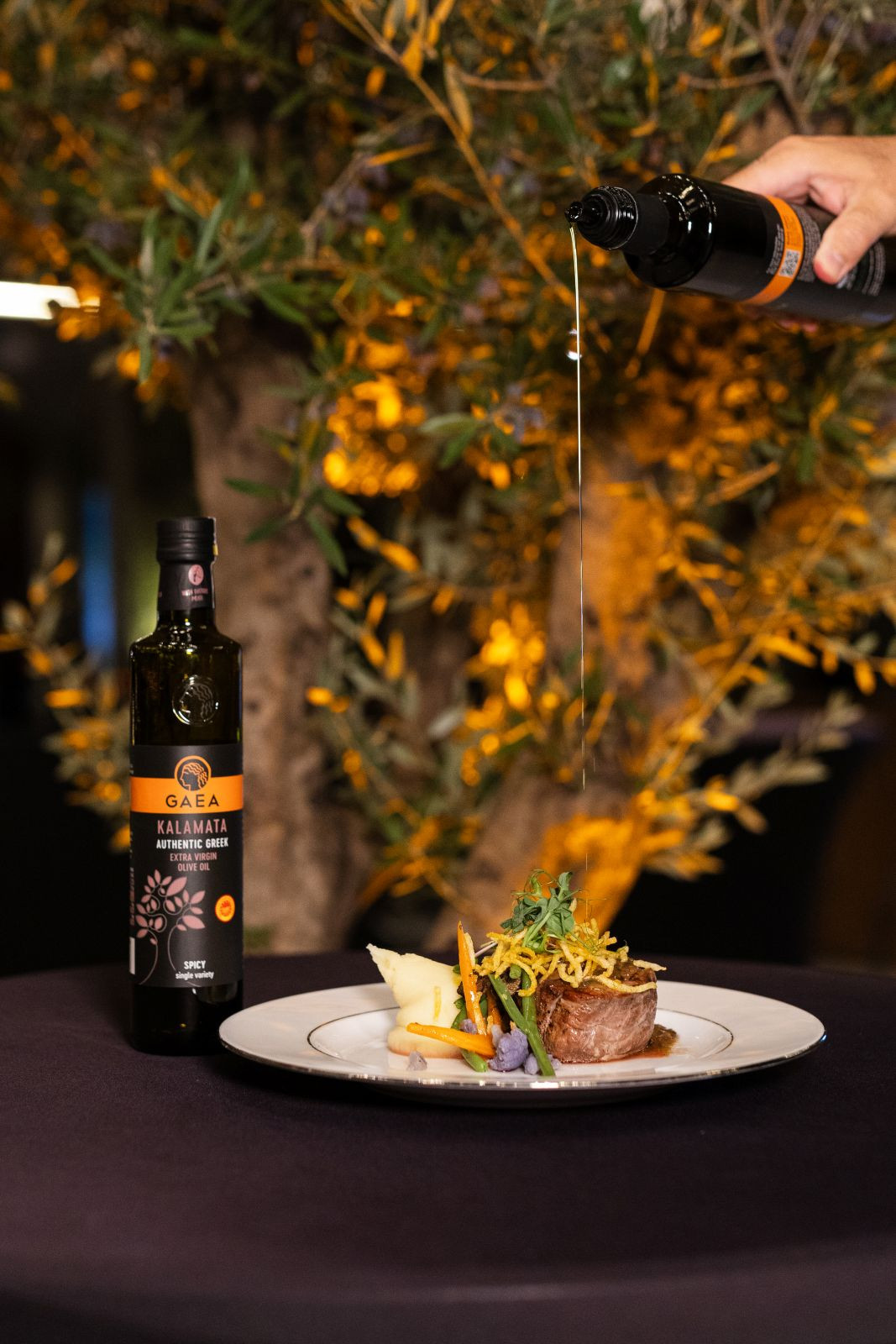 Φιλέτο μοσχαριού μαγειρεμένο με εξαιρετικό παρθένο ελαιόλαδο GAEA Καλαμάτας