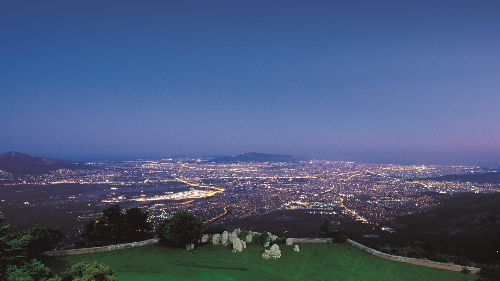 ΠΟΥ ΘΑ ΒΡΕΙΣ ΤΟ ΑΠΟΛΥΤΟ MOUNTAIN RESTAURANT ΤΗΣ ΑΤΤΙΚΗΣ;
