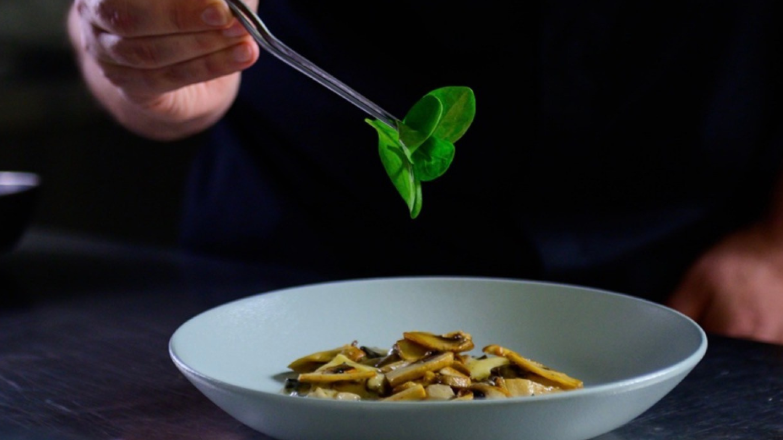 ΤΙ ΣΚΕΦΤΟΝΤΑΙ ΟΙ CHEFS ΟΤΑΝ ΑΛΛΑΖΟΥΝ ΤΙΣ ΠΡΟΤΑΣΕΙΣ ΤΟΥΣ