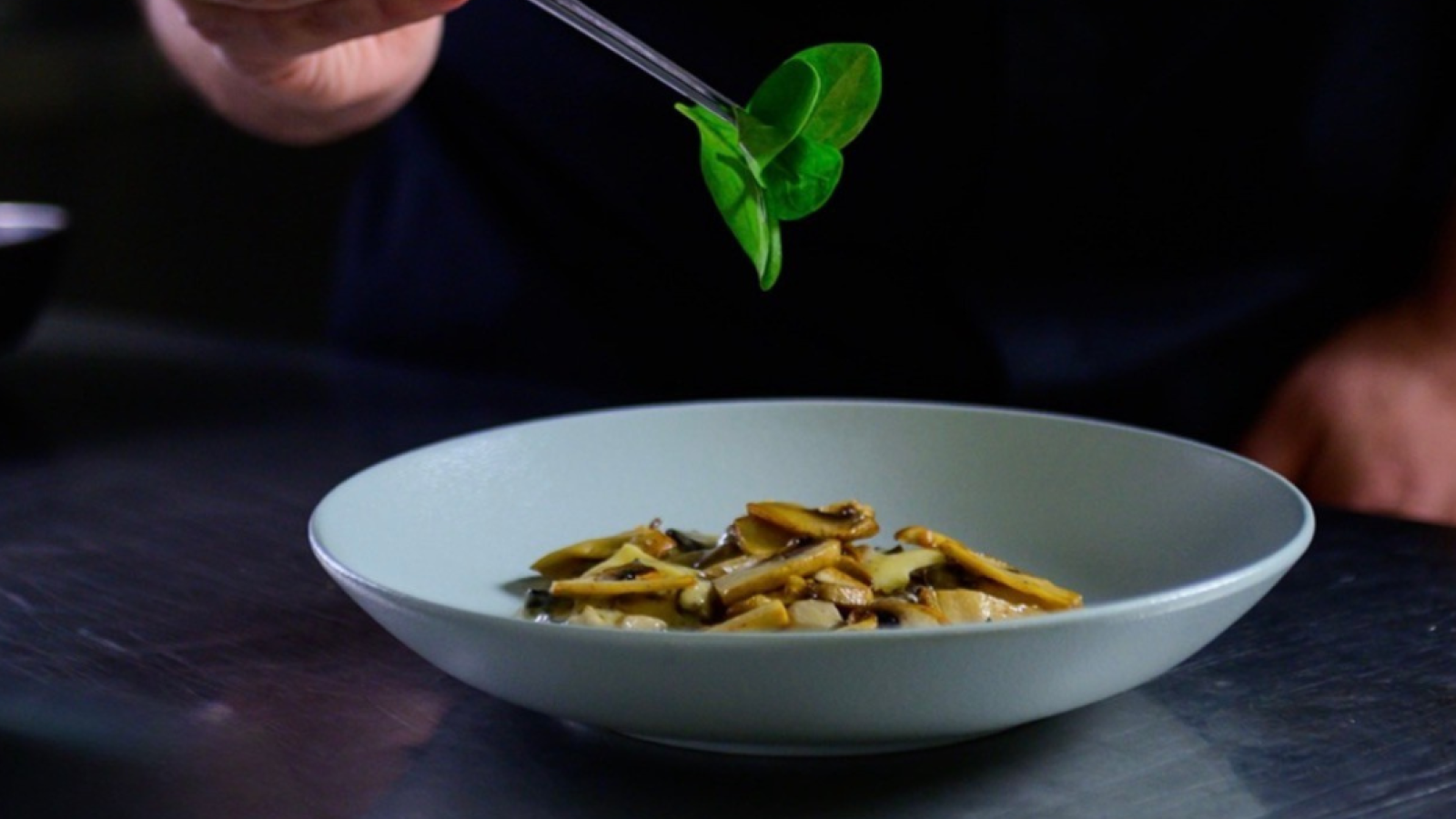 ΤΙ ΣΚΕΦΤΟΝΤΑΙ ΟΙ CHEFS ΟΤΑΝ ΑΛΛΑΖΟΥΝ ΤΙΣ ΠΡΟΤΑΣΕΙΣ ΤΟΥΣ